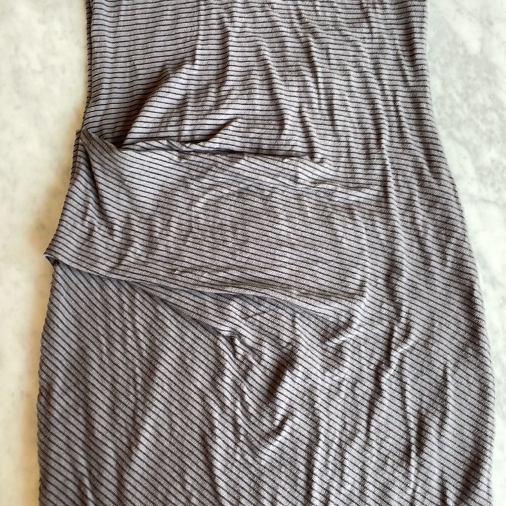James Perse *SLEEVELESS* Tuck Maxi Dress - Picture 6 of 10